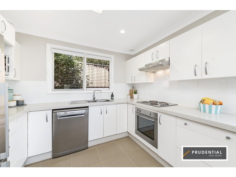 3 Kooloona Crescent, Bradbury NSW 2560