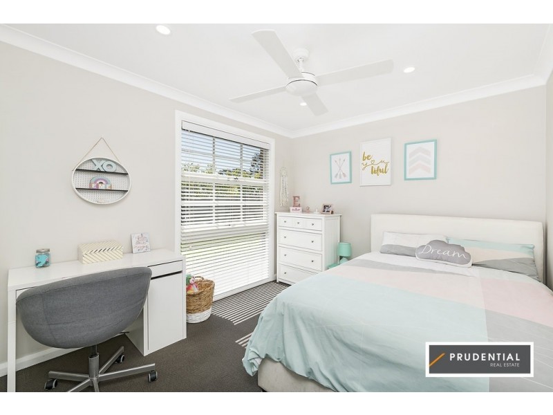 3 Kooloona Crescent, Bradbury NSW 2560