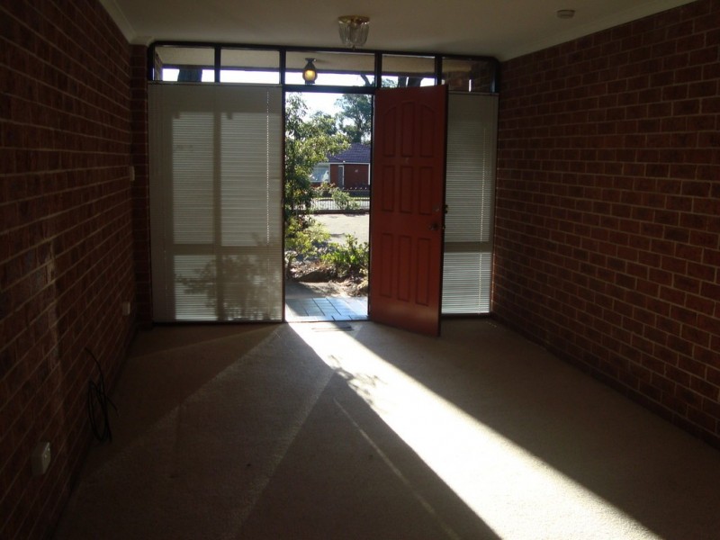 6/14 Chester Rd, Ingleburn NSW 2565