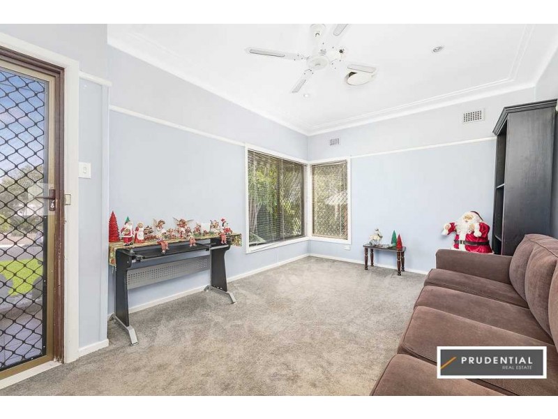 14 Hilltop Crescent, Campbelltown NSW 2560