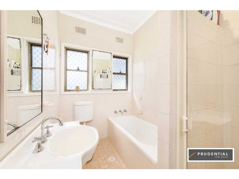 14 Hilltop Crescent, Campbelltown NSW 2560