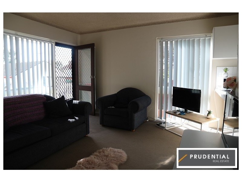 10/60 Lithgow Street, Campbelltown NSW 2560