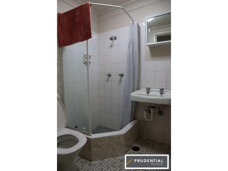 10/60 Lithgow Street, Campbelltown NSW 2560