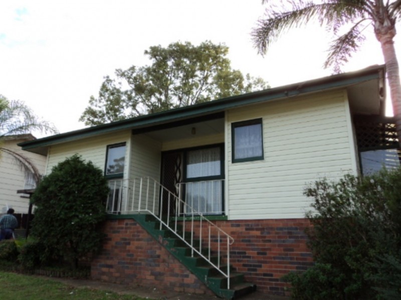 39 Phillip Street, Campbelltown NSW 2560