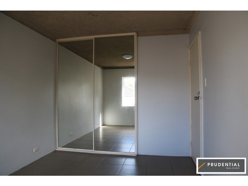 5/60 Lithgow Street, Campbelltown NSW 2560