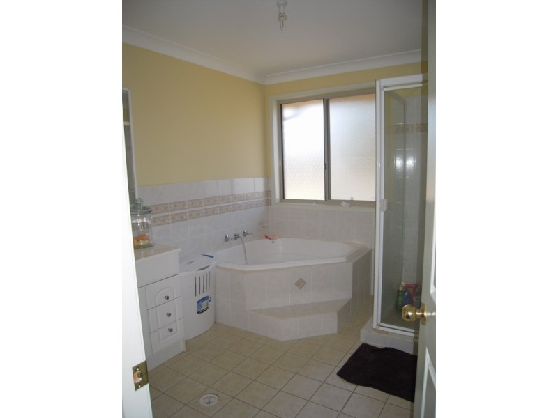 23B Throsby Way, Ambarvale NSW 2560