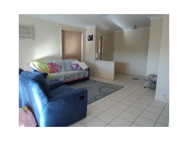 5 Ore Place, Eagle Vale NSW 2558