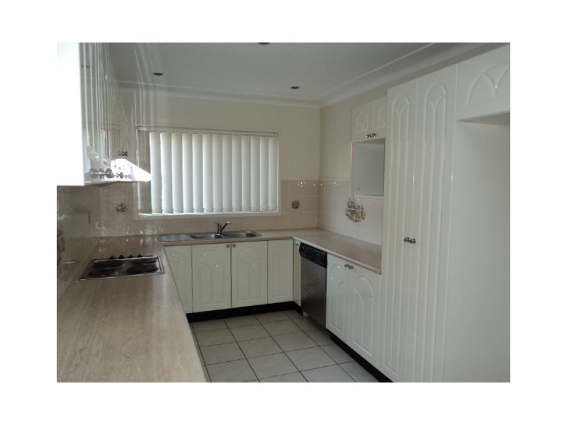 30 College Street, Campbelltown NSW 2560