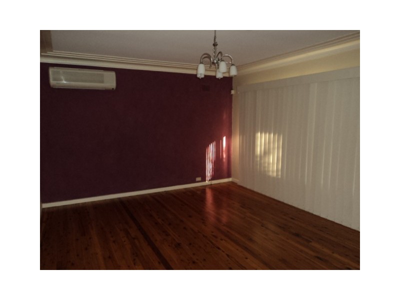 30 College Street, Campbelltown NSW 2560