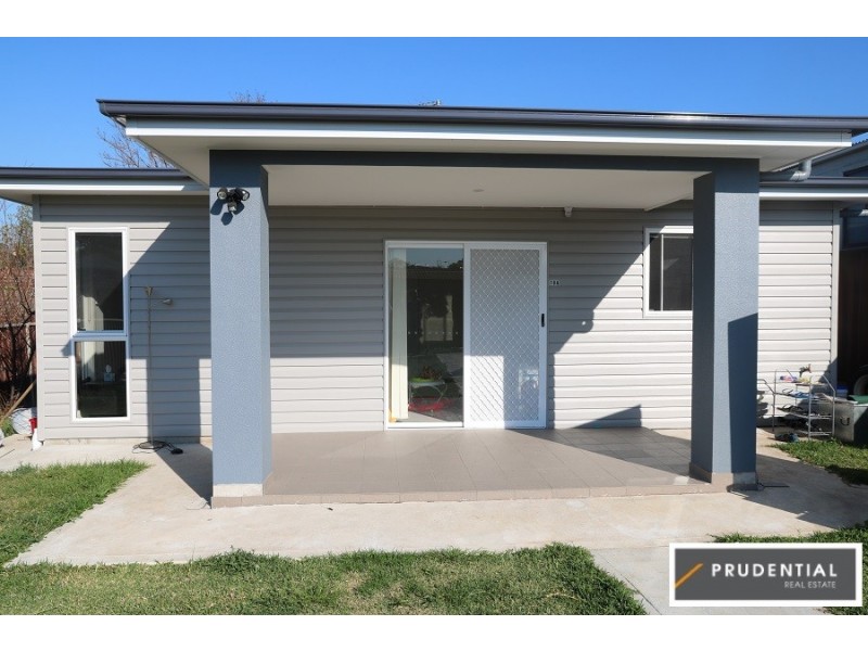 18a Bradbury Avenue, Campbelltown NSW 2560