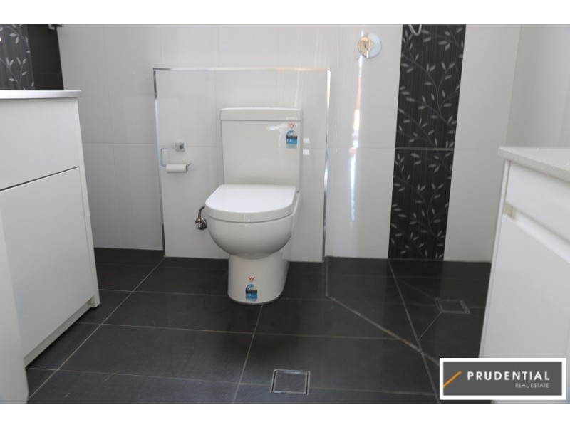 18a Bradbury Avenue, Campbelltown NSW 2560