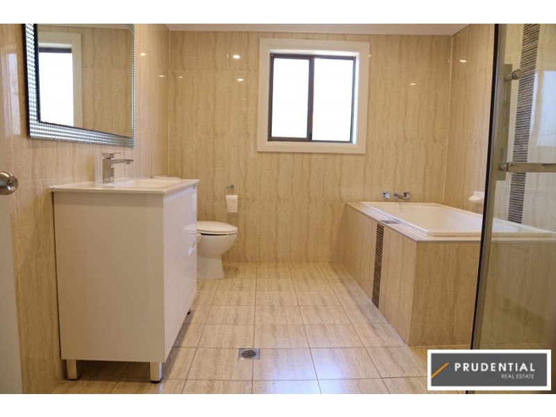 18 Bradbury Avenue, Campbelltown NSW 2560