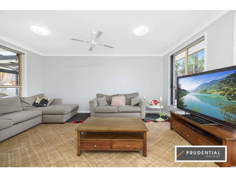 5 Chang Place, Kearns NSW 2558