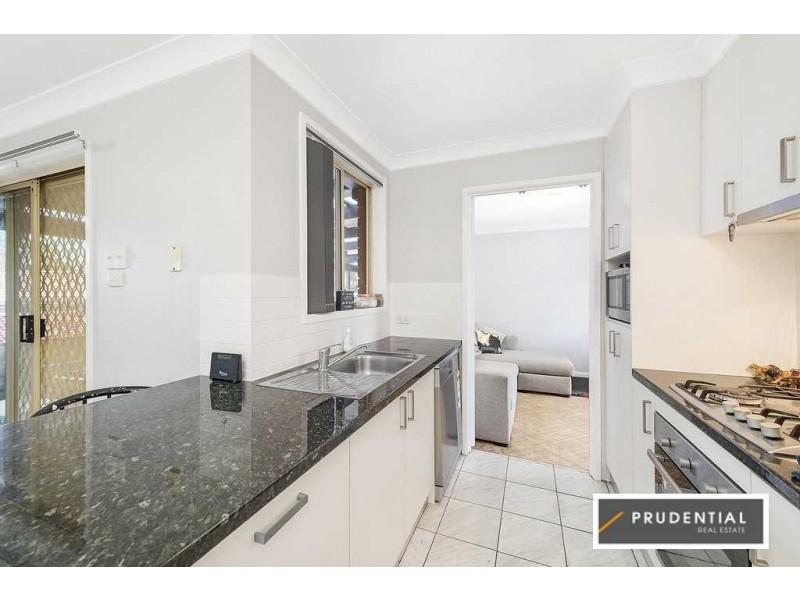5 Chang Place, Kearns NSW 2558