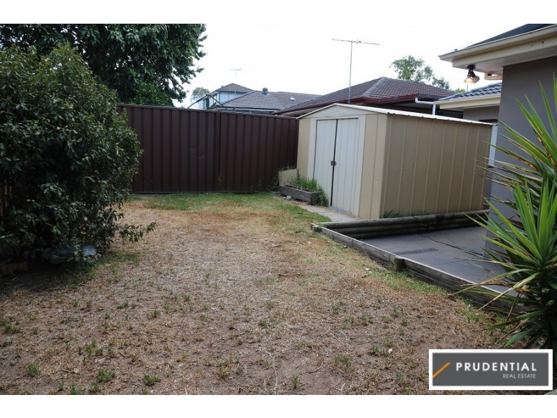 10 Singer Place, Ingleburn NSW 2565