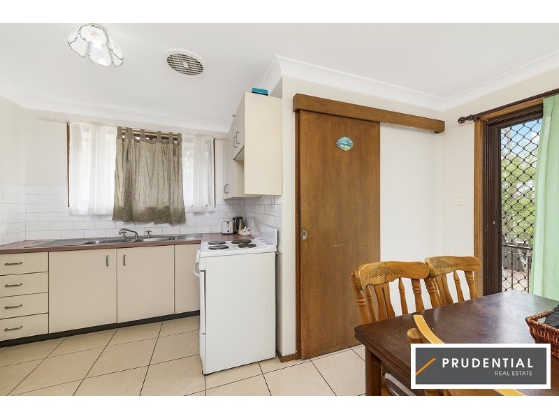 19 Lillyvicks Crescent, Ambarvale NSW 2560