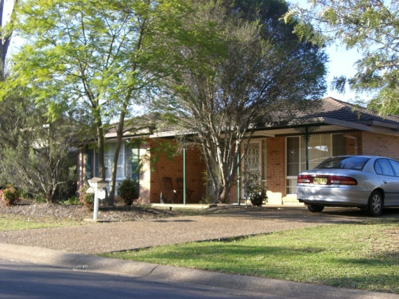 20 Sebastian Crescent, Rosemeadow NSW 2560