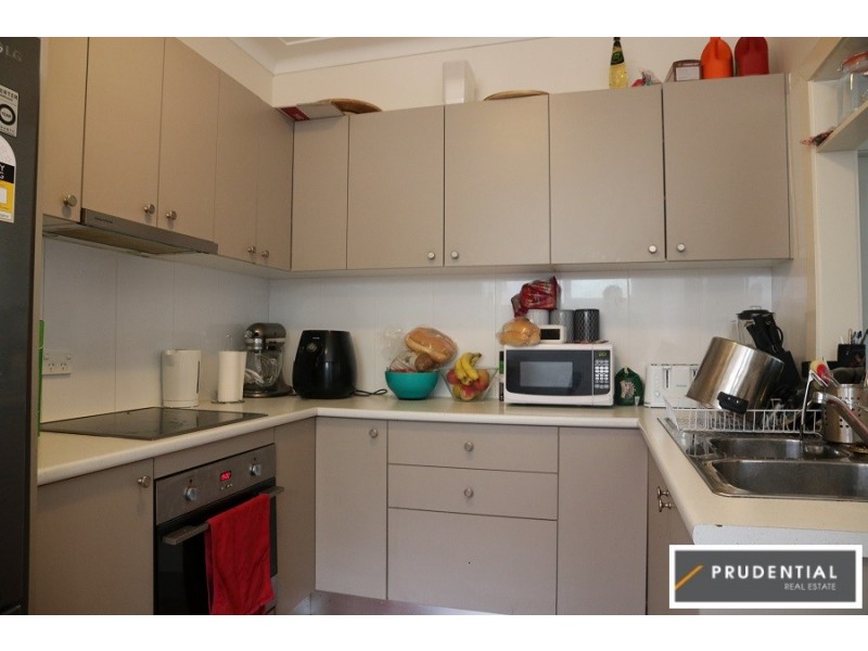 4 Sheather Place, Campbelltown NSW 2560