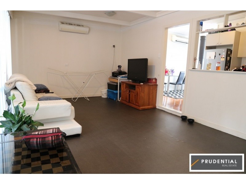 4 Sheather Place, Campbelltown NSW 2560