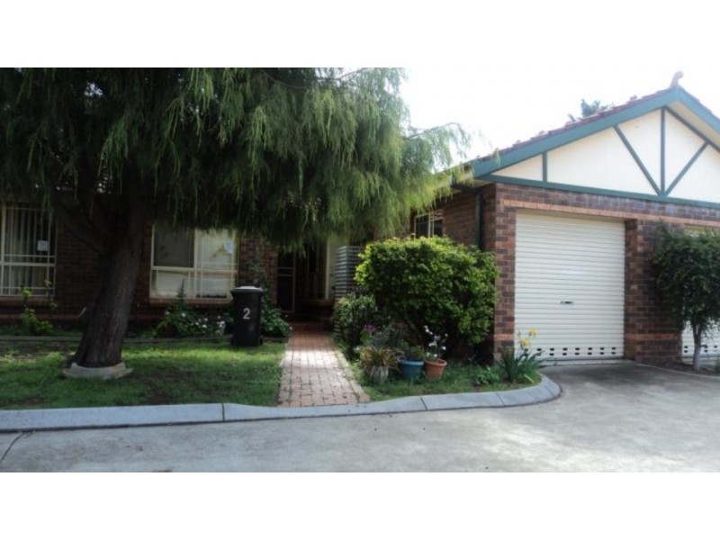 2/52 Julius Road, Rosemeadow NSW 2560