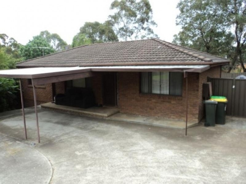 19 Lillyvicks Crescent, Ambarvale NSW 2560