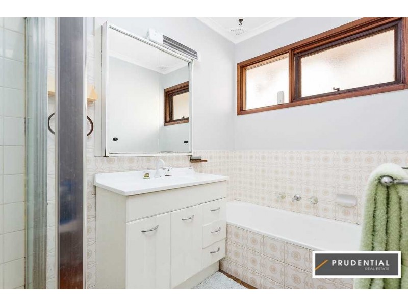 9 Jarndyce Avenue, Ambarvale NSW 2560