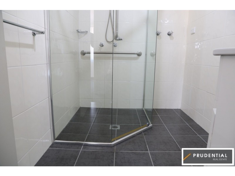 15a Crispsparkle Drive, Ambarvale NSW 2560