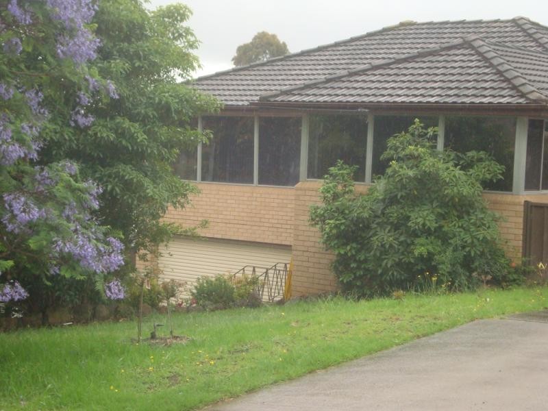 8 Mitchell St, Campbelltown NSW 2560