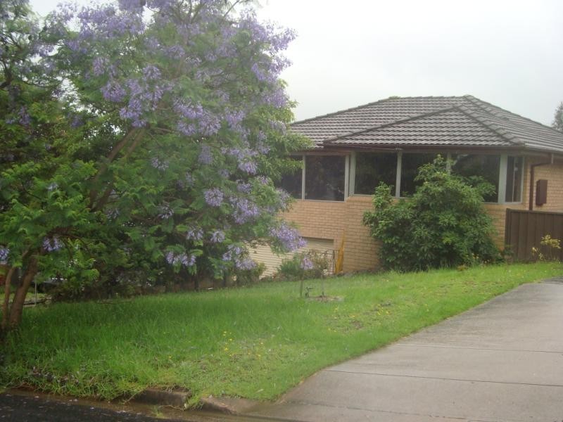 8 Mitchell St, Campbelltown NSW 2560