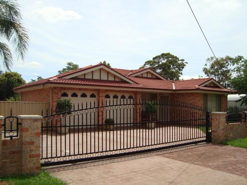 22 Durham St, Minto NSW 2566
