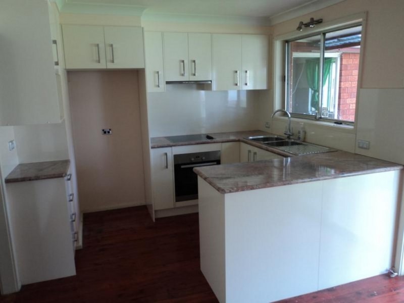 18 Woronora Ave, Leumeah NSW 2560
