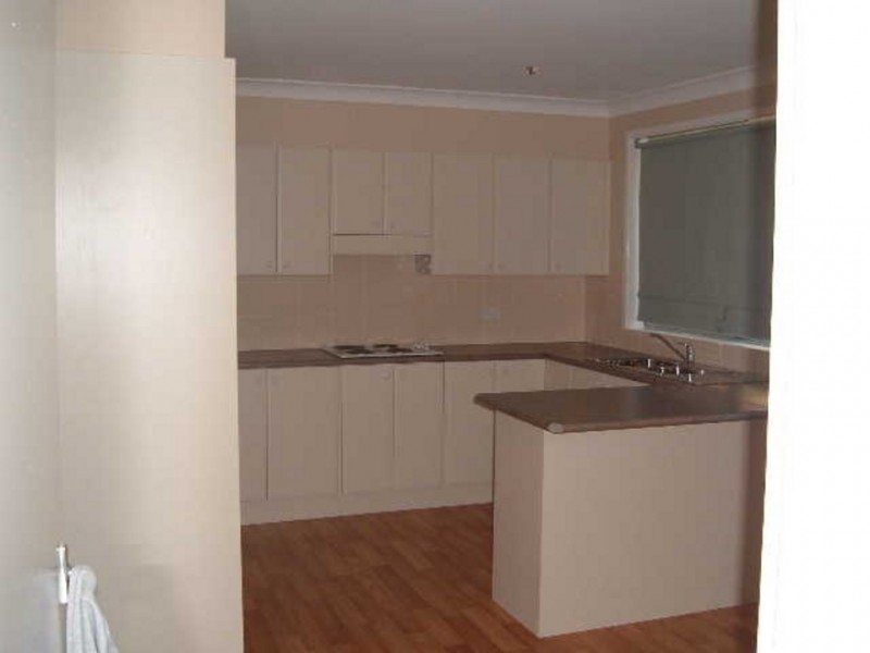 83 Greenoaks Avenue, Bradbury NSW 2560