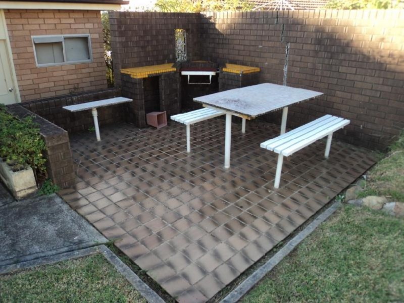 83 Greenoaks Avenue, Bradbury NSW 2560