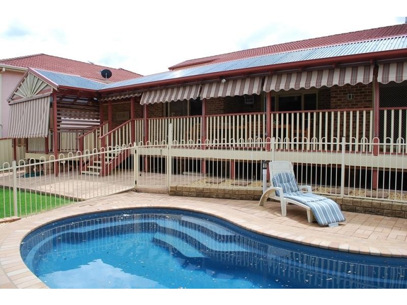 10 Hartford Ave, Glen Alpine NSW 2560