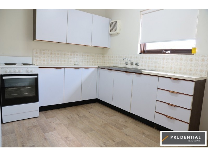 4/56 Woodhouse Drive, Ambarvale NSW 2560