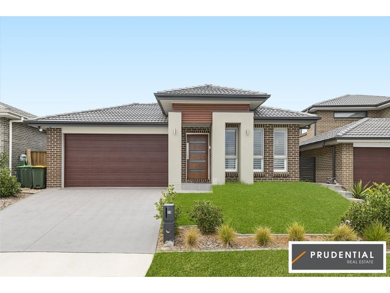 10 Radisich Loop, Oran Park NSW 2570
