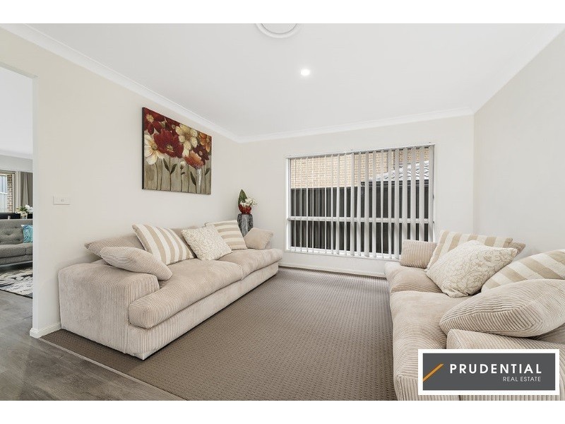 10 Radisich Loop, Oran Park NSW 2570