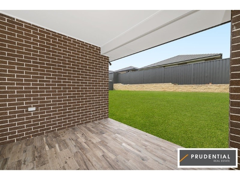 10 Radisich Loop, Oran Park NSW 2570
