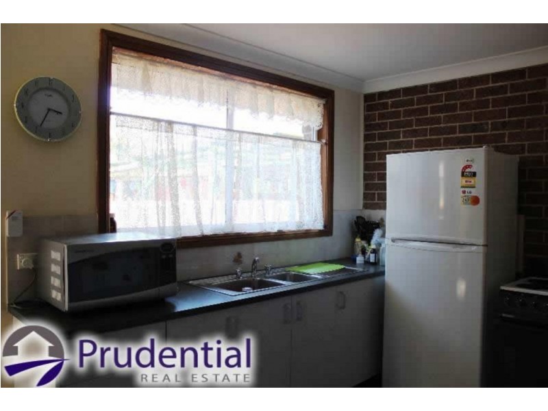 32a Bernardo Crescent, Rosemeadow NSW 2560