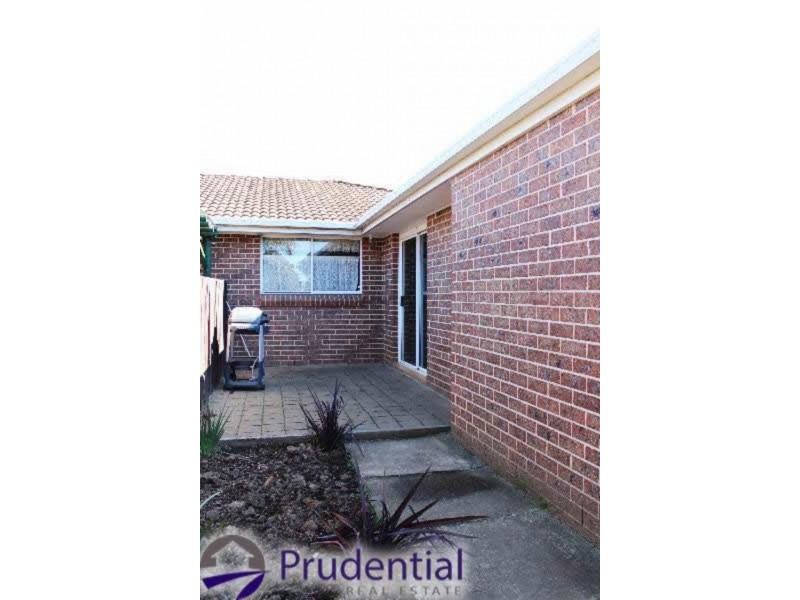 32a Bernardo Crescent, Rosemeadow NSW 2560