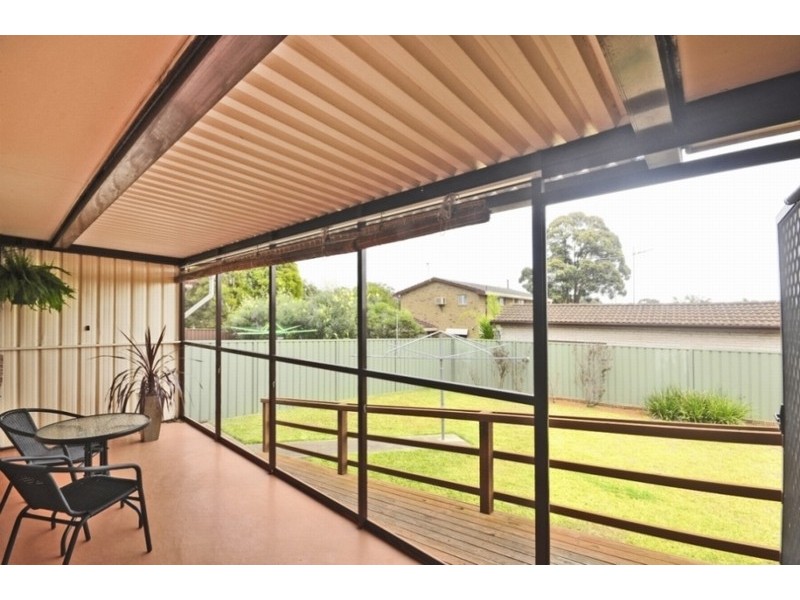 Ruse NSW 2560