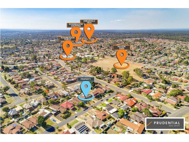 8 Valentine Place, Rosemeadow NSW 2560
