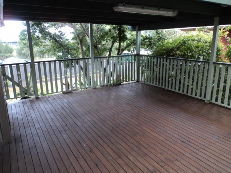 9 Wyangala Cres, Leumeah NSW 2560
