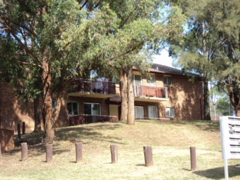 27/1 Lavinia Place, Ambarvale NSW 2560