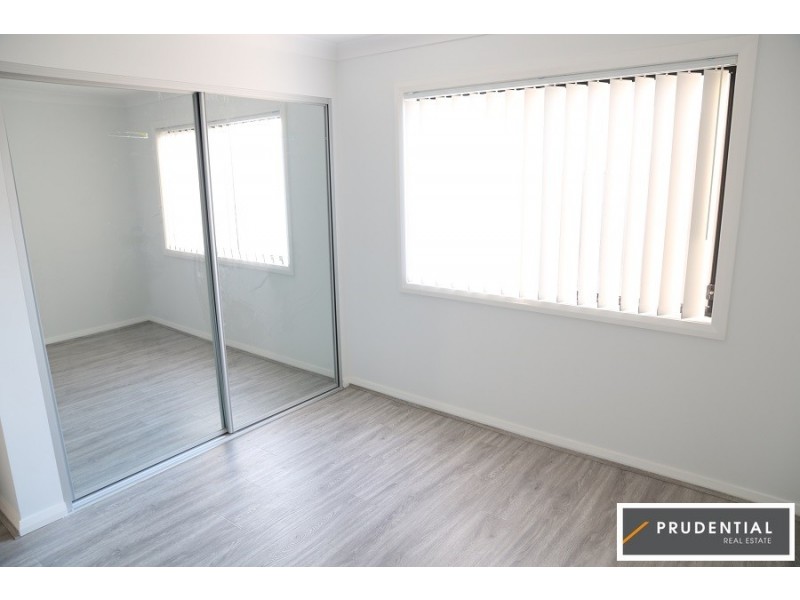 27a Tamora Street, Rosemeadow NSW 2560