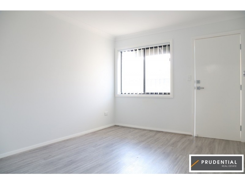 27a Tamora Street, Rosemeadow NSW 2560