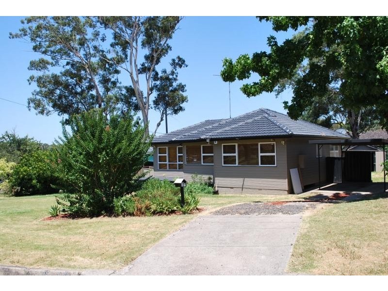 17 Caley Road, Bradbury NSW 2560