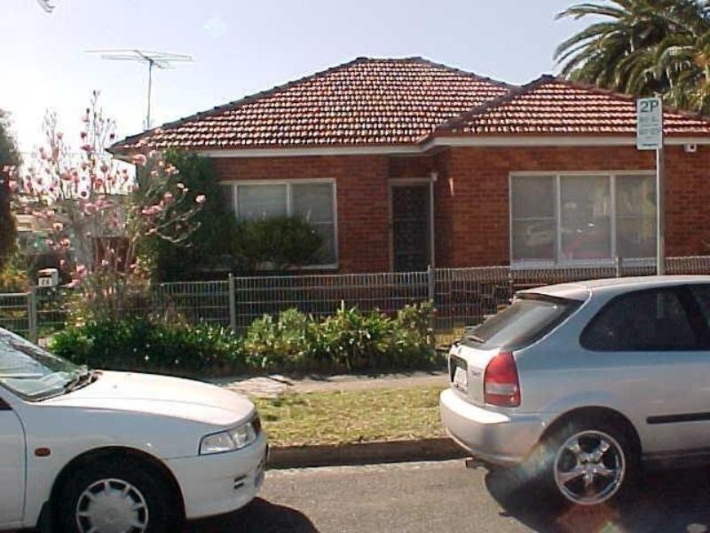 28 Iolanthe Street, Campbelltown NSW 2560