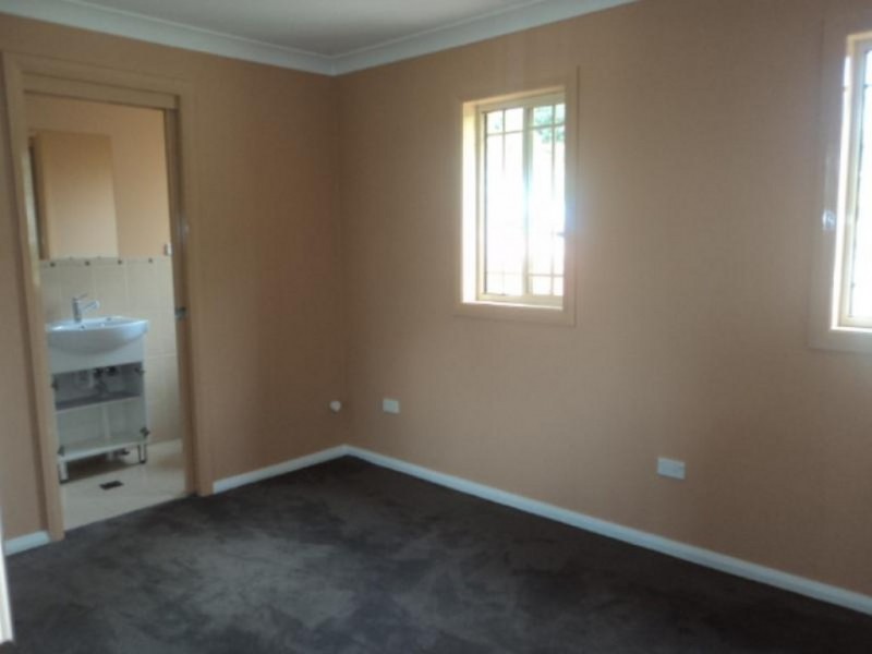 5A Ashfield Place, Glen Alpine NSW 2560