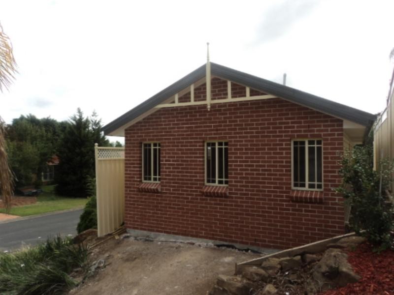 5A Ashfield Place, Glen Alpine NSW 2560